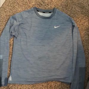 Size Medium Nike Long sleeve dri-fit shirt